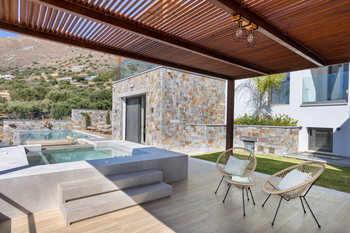 Zeus Luxury Villas